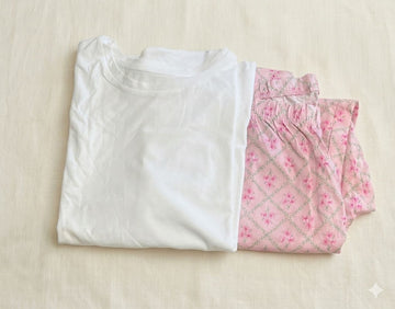 Floral Print Pajama Set
Stay cozy and stylish with this charming two-piece pajama set.
