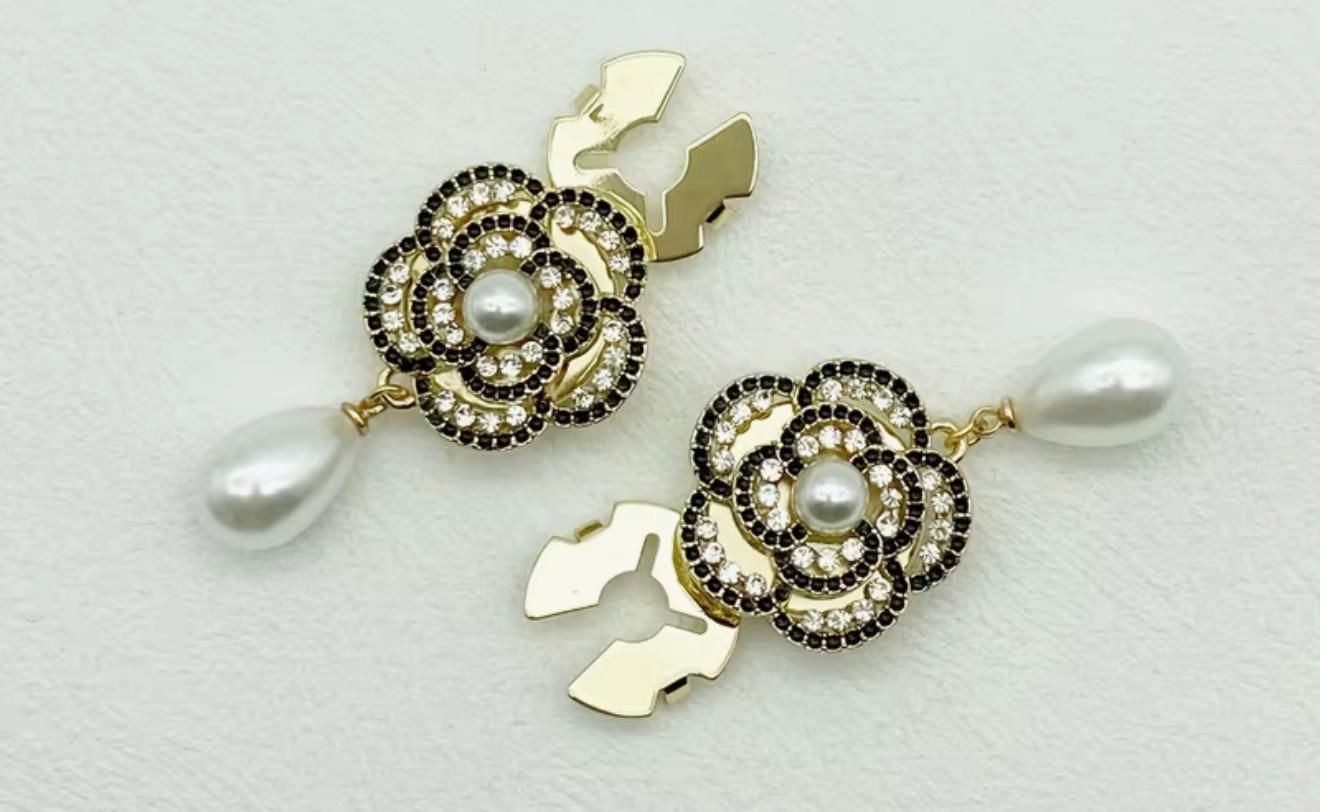 Instant Elegance for Your Tailored Wardrobe.