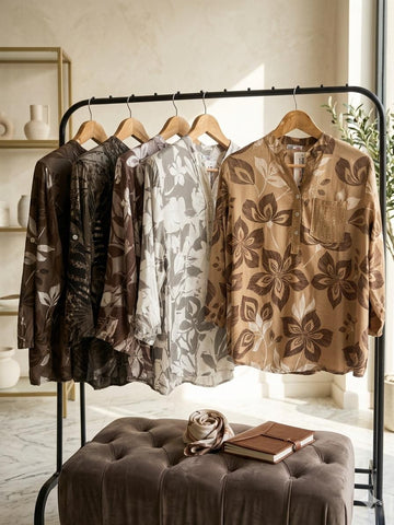 Italian Floral Collection: One-Size Viscose Blouse with Shimmering Accents